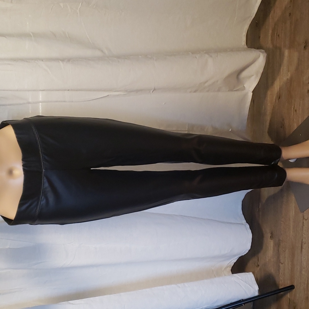 Fashion Nova Black Leather Leggings Size Large
